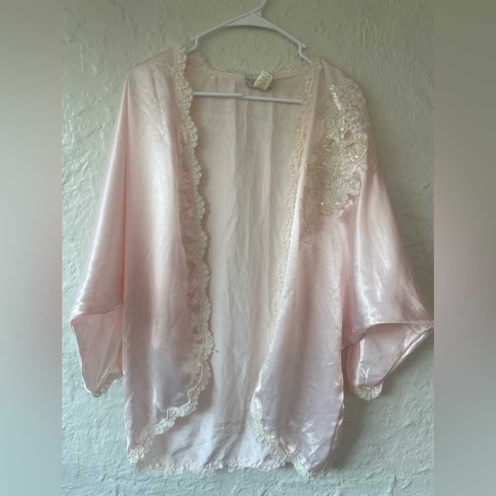 Vintage Victoria Secret light pink open front fly away satiny robe, lace hem; M
